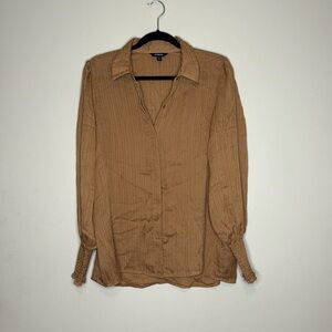 Express dark tan button up blouse with ruched sleeves